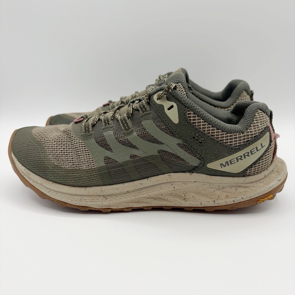 Merrell Trail Running Shoes Womens Size 8 Green Mesh Vibram Sneakers J067602